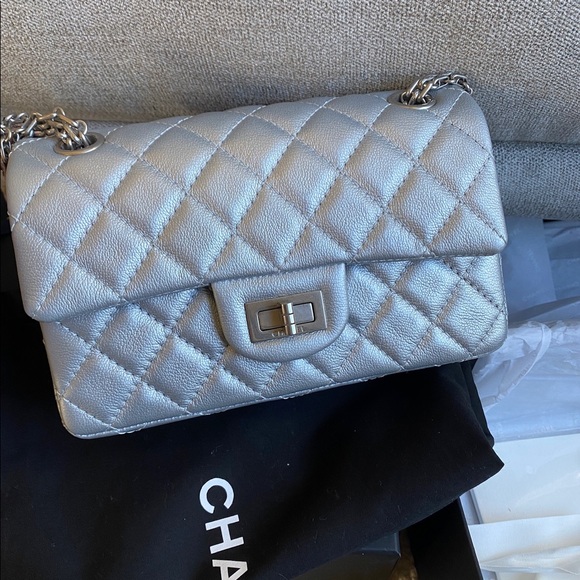SOLD Chanel mini 2.55 in metallic leather - Picture 2 of 14